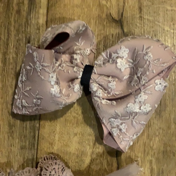 Toddler tulle dress with bow size 5t - Picture 2 of 4